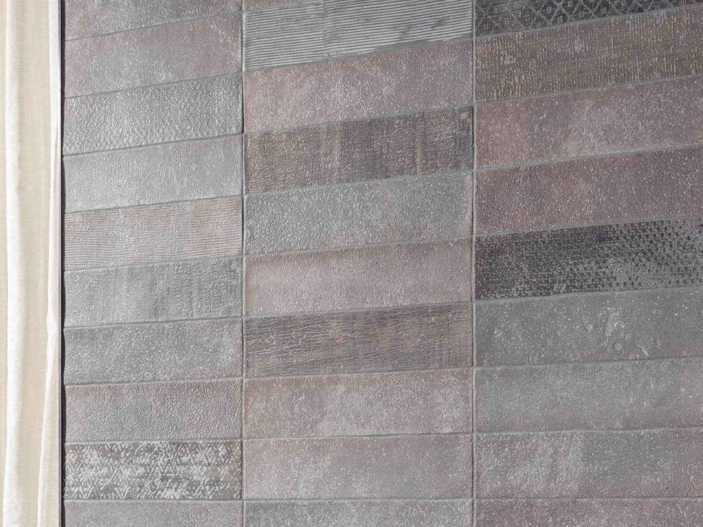 Arezzo Grey