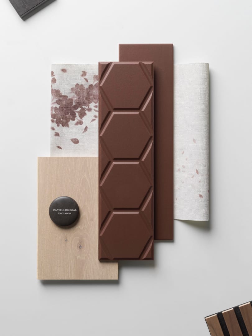 Geo Deco Maroon